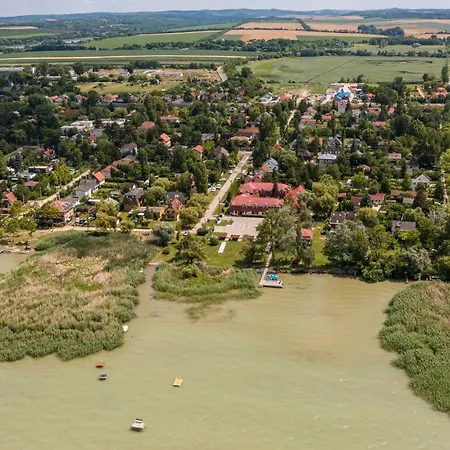 Balatonic Orange Apartmán Zamárdi