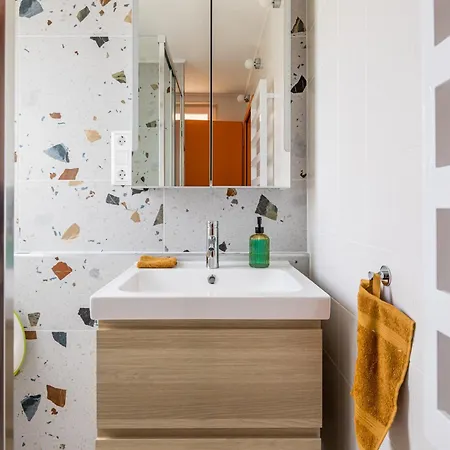 Balatonic Orange Apartment